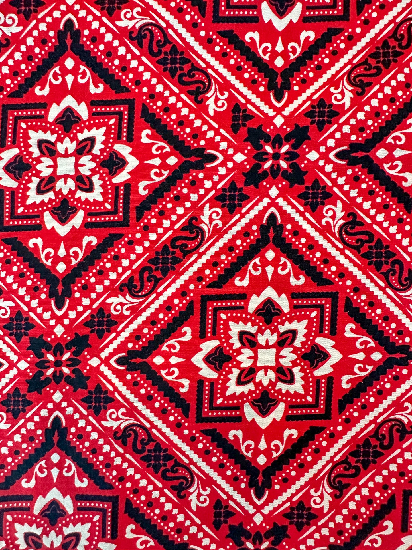 Split Neck Top Bandana