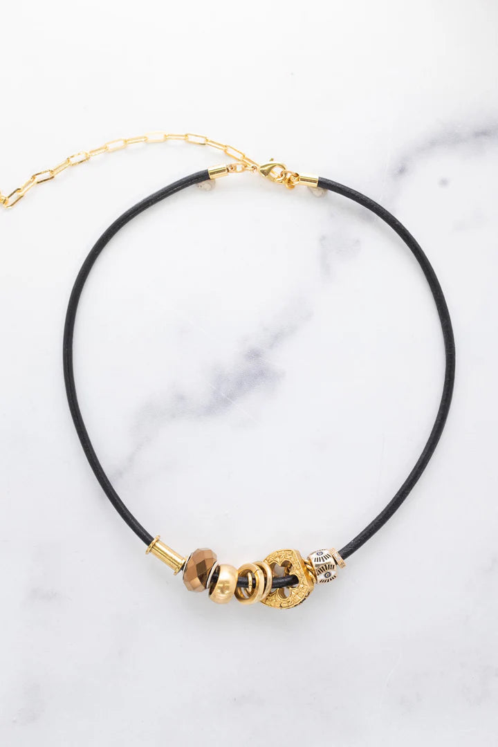 Destria Necklace