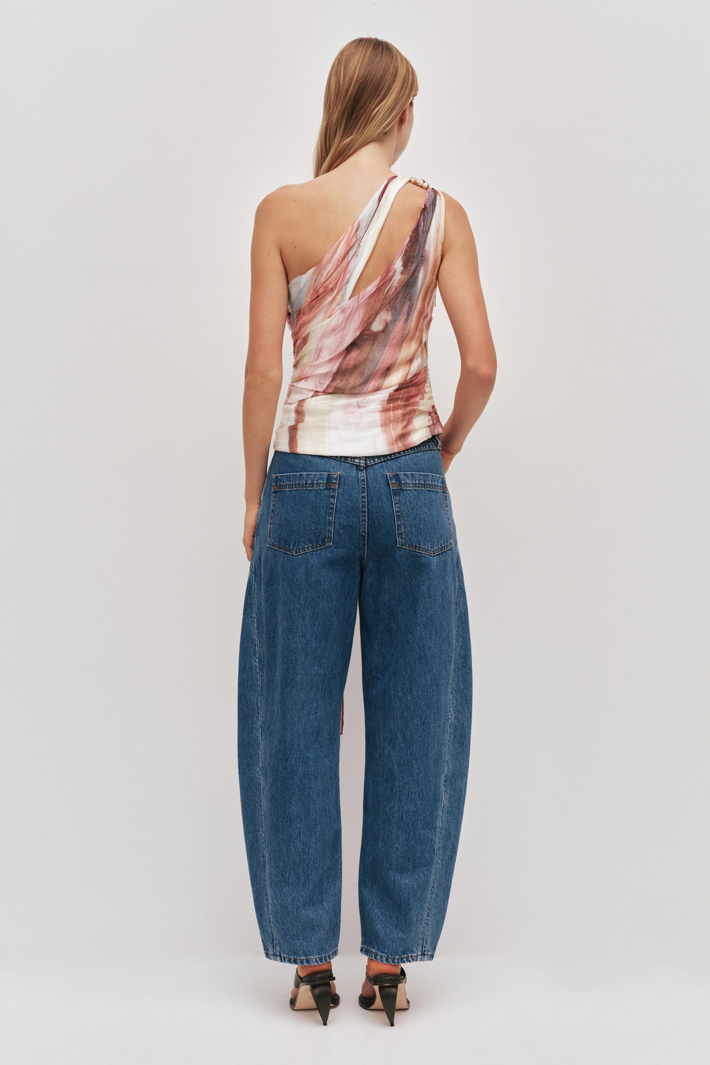 Capture One Shoulder Top