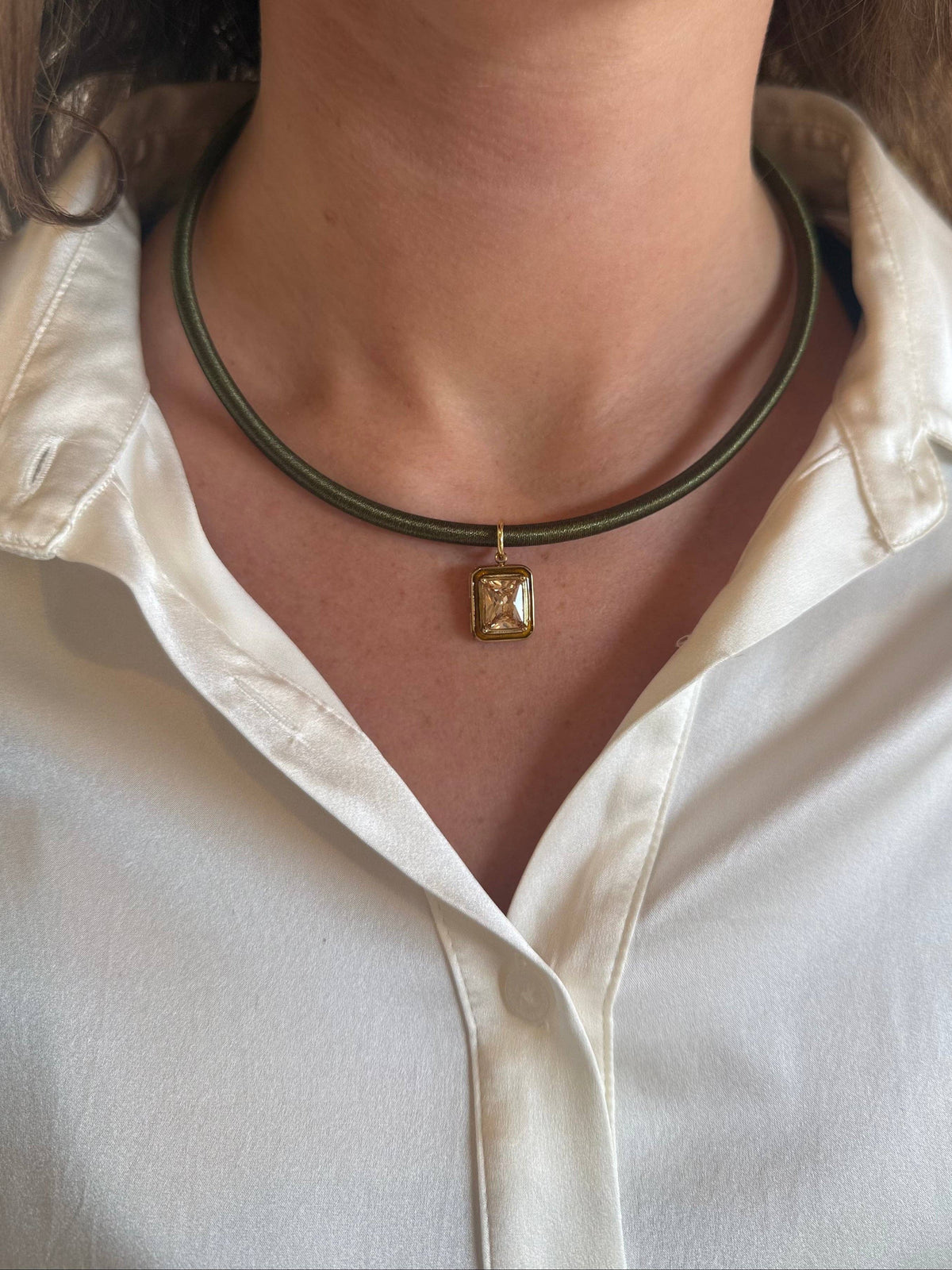 Gold Pendant Necklace