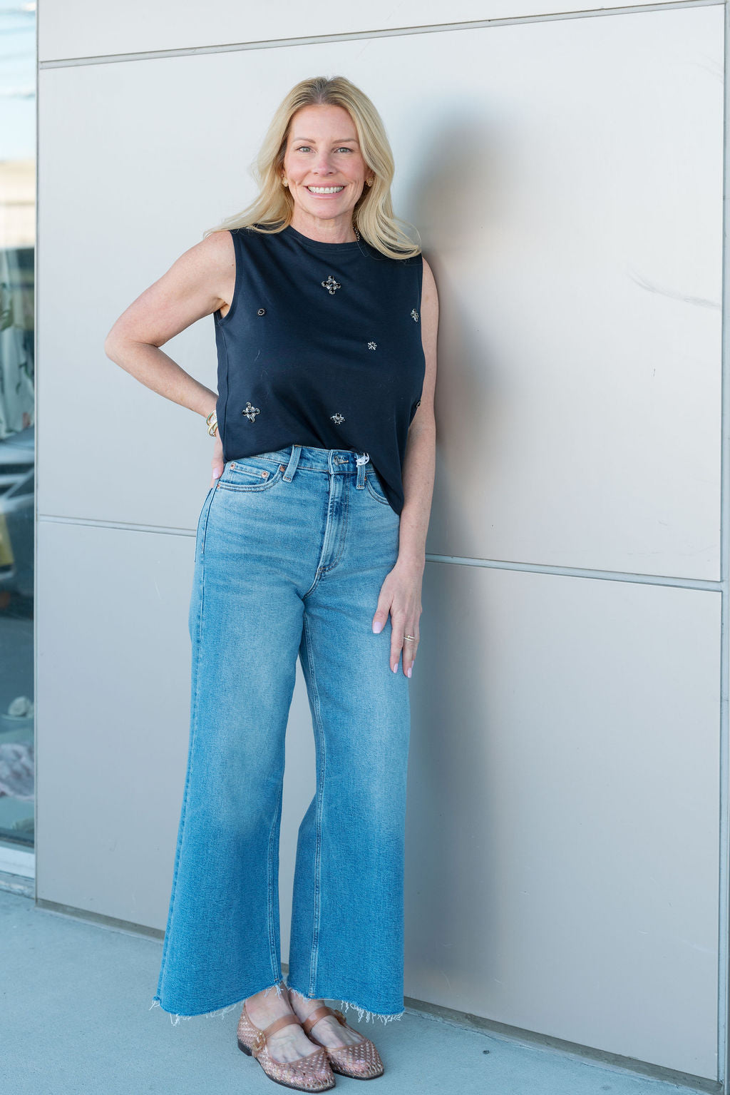 Crew Neck Sleeveless Top