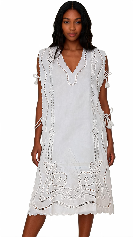 Narrow Poncho with Oversized Cutwork