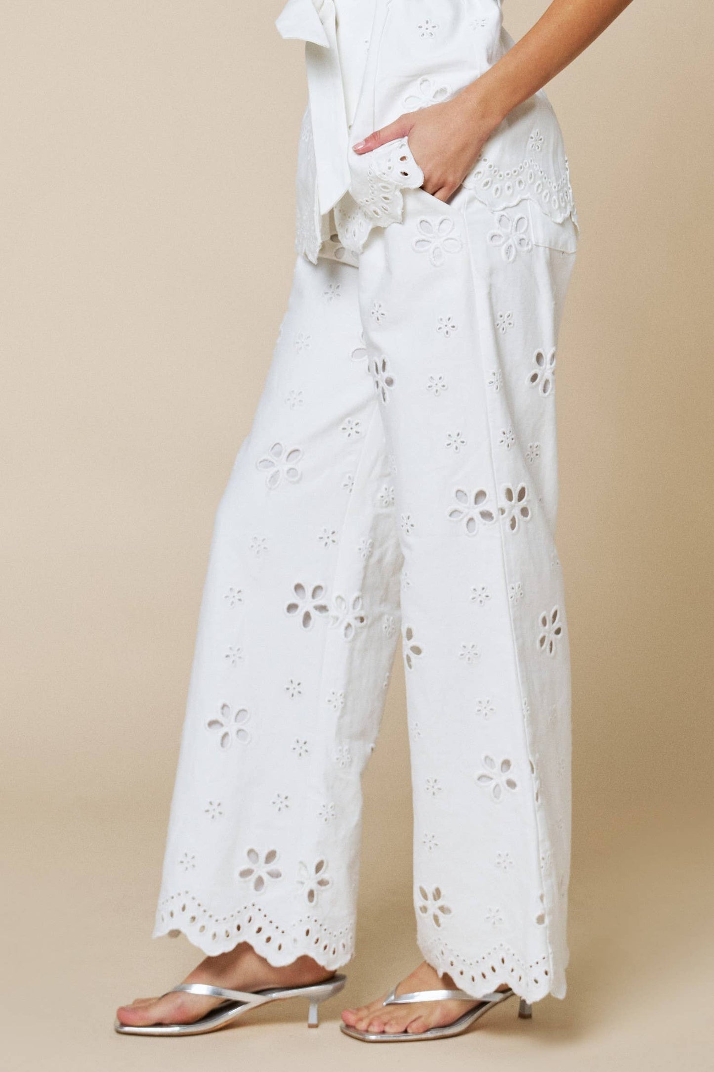 Max Floral Embroidery Scalloped Pants