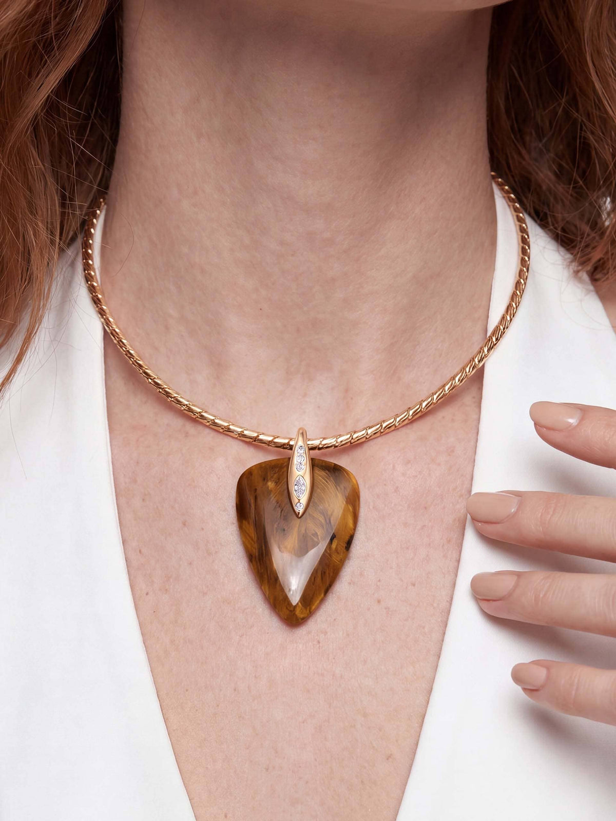 Solstice Pendant Choker in Tiger's Eye