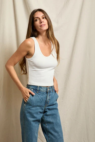 Jania Tank